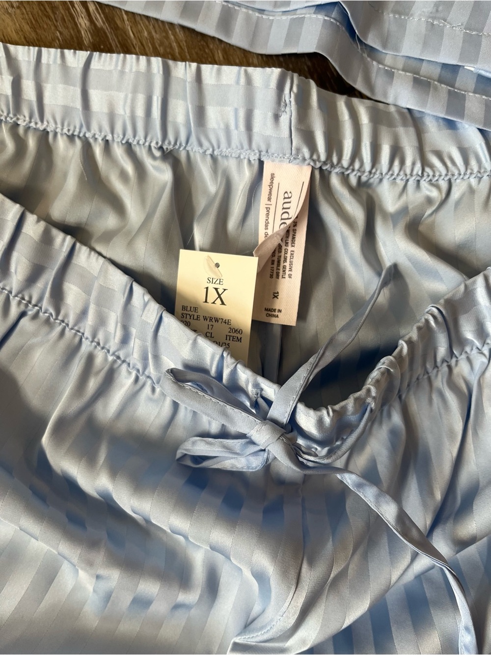 NWT Auden Light Blue Satin Button-Front Pajama Top & Shorts 1X - Picture 14 of 16
